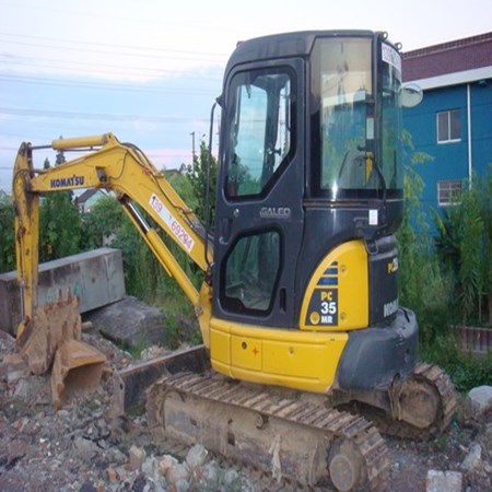 USED KOMATSU PC35MR-2 CRAWLER EXCAVATOR